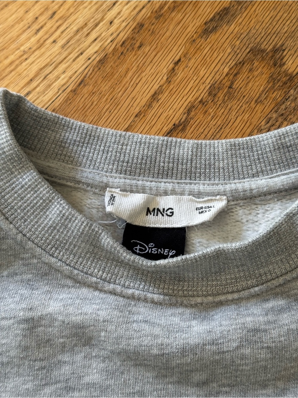 Disney - Light Gray Crewneck Sweatshirt with Mickey Head - Picture 5 of 6